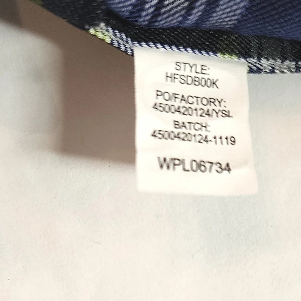 Young Boys Clip On Neck Tie in Navy Plaid New Without Tags